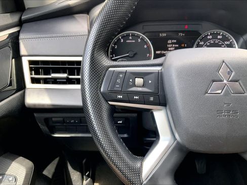 Used 2024 Mitsubishi Outlander SE FWD image 22