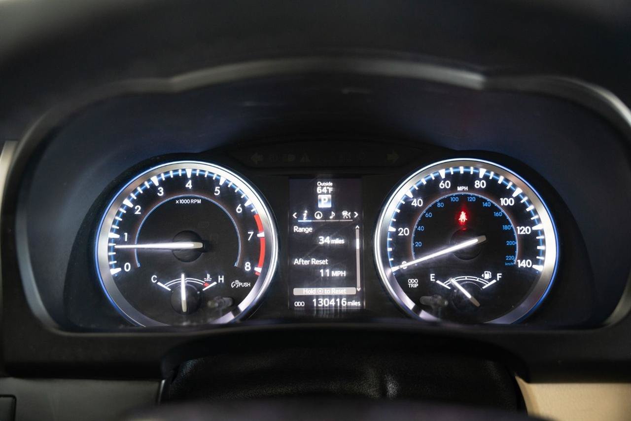 Used 2015 Toyota Highlander Limited Platinum AWD/4WD image 15
