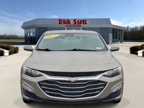 Used 2023 Chevrolet Malibu LT w/ Driver Confidence Package image 2