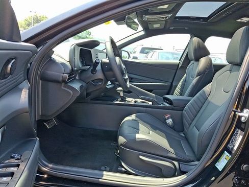 New 2026 Hyundai Elantra SEL Sport FWD image 6