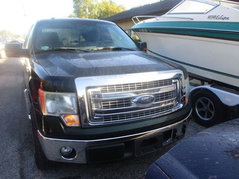 Used 2013 Ford F150 XLT w/ XLT Chrome Pkg image 2