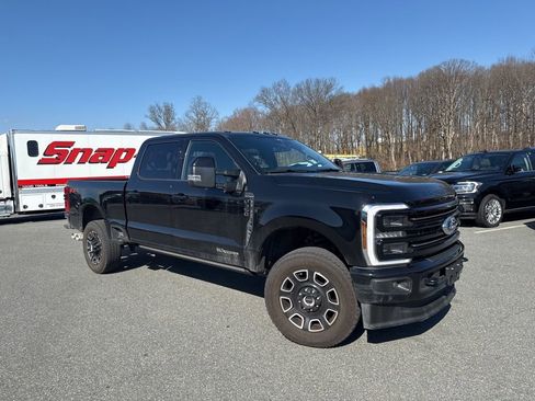 Used 2025 Ford F350 Platinum w/ FX4 Off-Road Package image 1