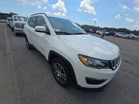 Used 2018 Jeep Compass Latitude w/ Popular Equipment Group FWD image 1