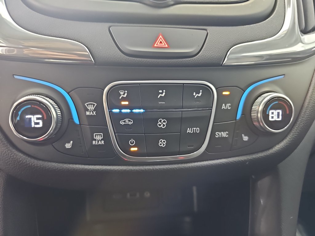 Used 2019 Chevrolet Equinox LT w/ Driver Convenience Package FWD image 28