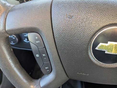 Used 2017 Chevrolet Express 3500 image 20