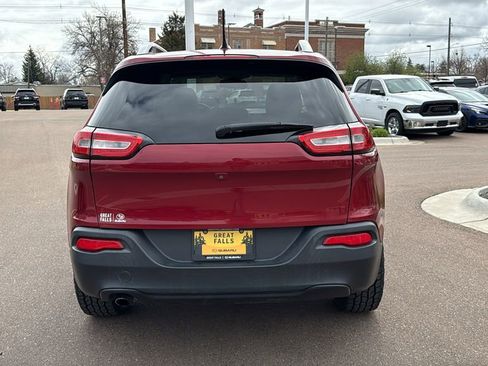 Used 2015 Jeep Cherokee Latitude AWD/4WD image 6