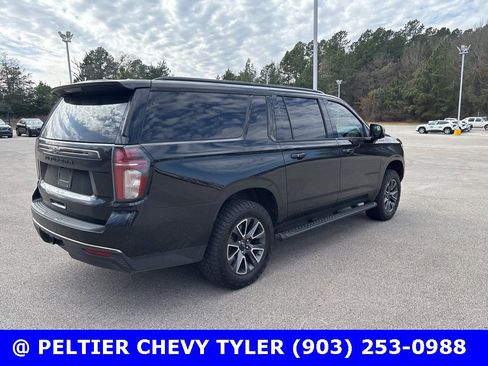 Used 2021 Chevrolet Suburban Z71 w/ Z71 Signature Package image 7