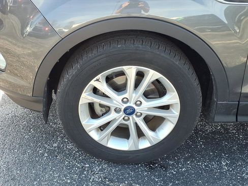 Used 2018 Ford Escape SEL image 30