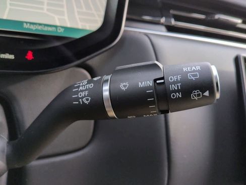 New 2026 Land Rover Range Rover SE image 27