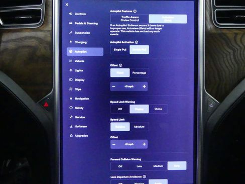 Used 2017 Tesla Model S 60D image 13