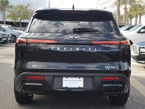 Certified 2025 INFINITI QX60 Luxe w/ Vision Package image 7