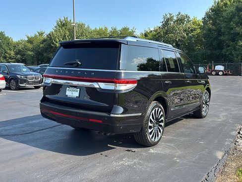 Used 2024 Lincoln Navigator Black Label AWD/4WD image 16