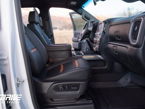 Used 2022 GMC Sierra 1500 AT4 w/ AT4 Premium Package image 19