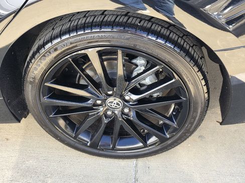 Used 2021 Toyota Camry XSE image 16