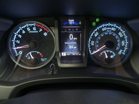 Used 2023 Toyota Tacoma TRD Sport w/ Technology Package image 25