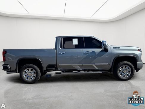 Used 2025 Chevrolet Silverado 3500 High Country AWD/4WD image 7