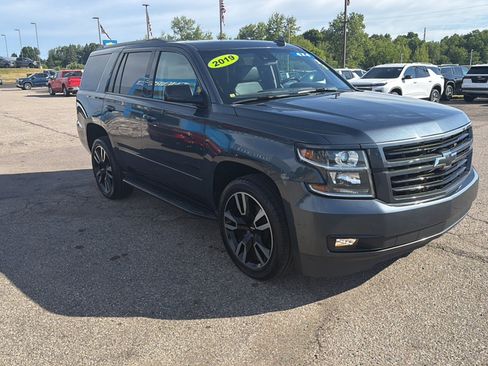 Used 2019 Chevrolet Tahoe Premier AWD/4WD image 3