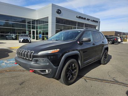 Used 2016 Jeep Cherokee Trailhawk w/ Comfort/Convenience Group