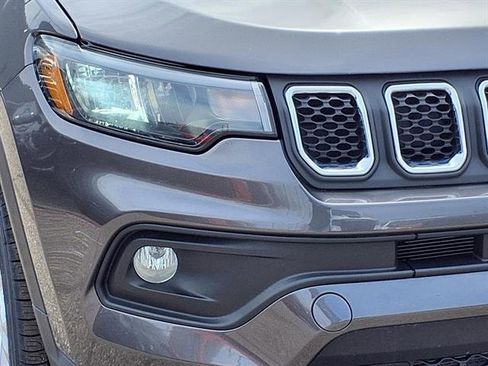 Certified 2024 Jeep Compass Latitude AWD/4WD image 22