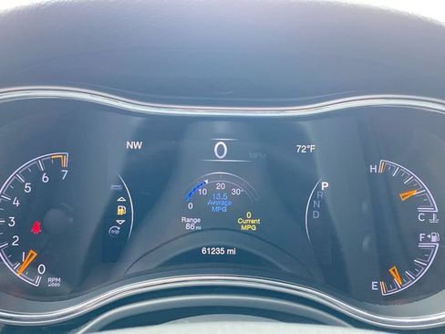 Used 2020 Jeep Grand Cherokee Laredo RWD image 11