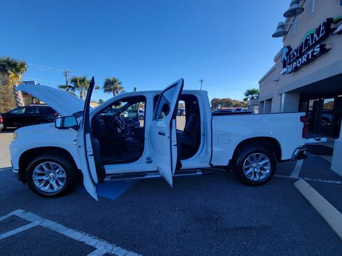 Used 2022 Chevrolet Silverado 1500 LTZ image 22