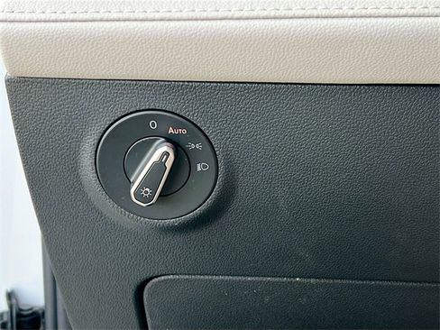 New 2026 Volkswagen Taos S image 10