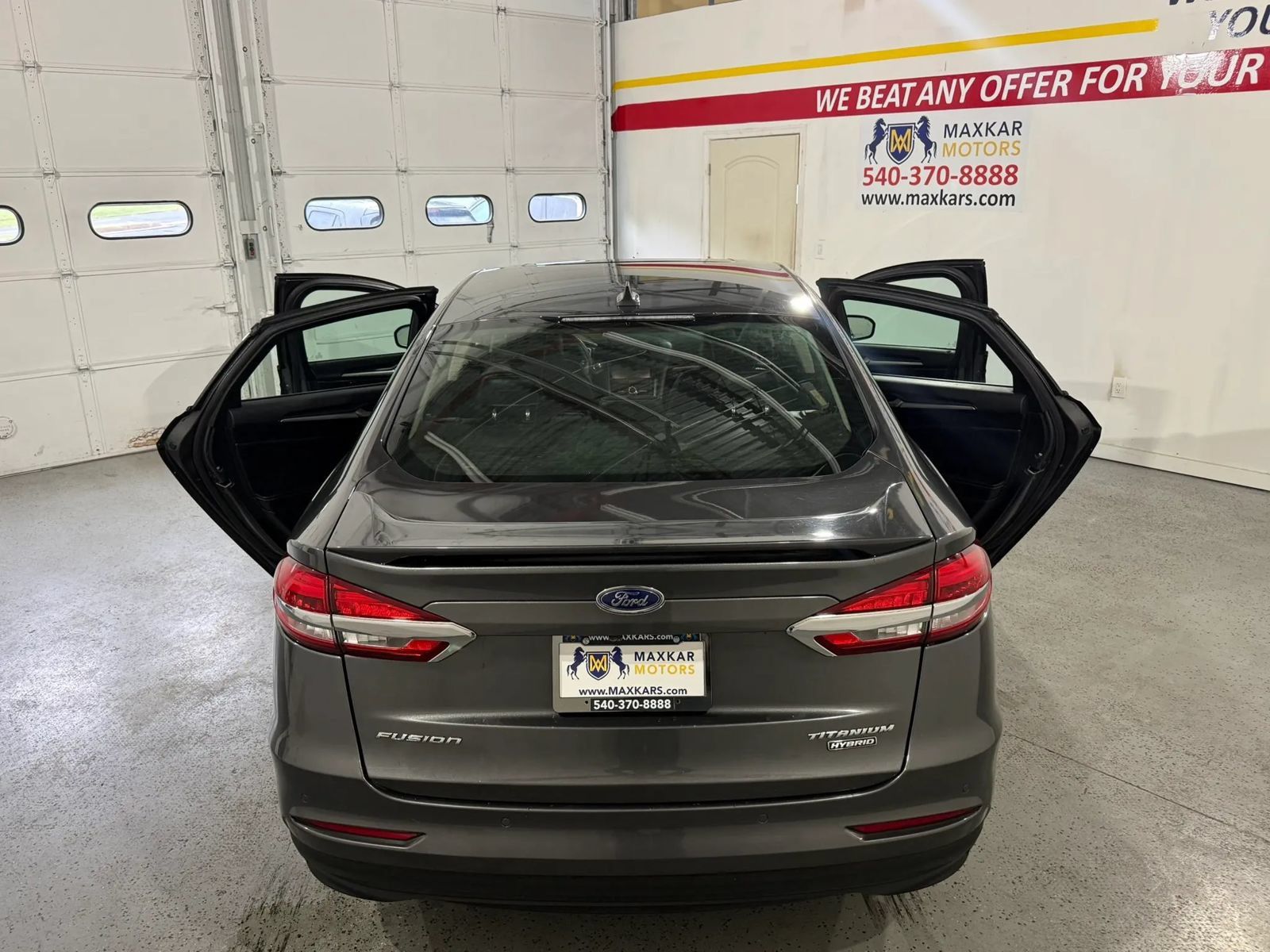 Used 2020 Ford Fusion Titanium FWD image 22