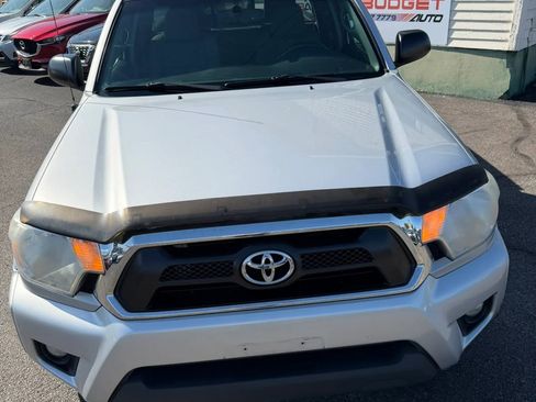 Used 2012 Toyota Tacoma 4x4 Access Cab V6 w/ TRD Off-Road Pkg image 12