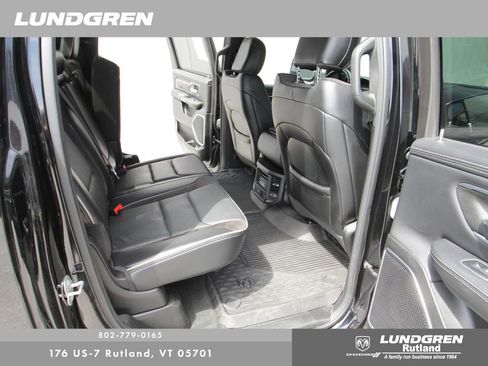 Used 2023 RAM 1500 Laramie AWD/4WD image 18