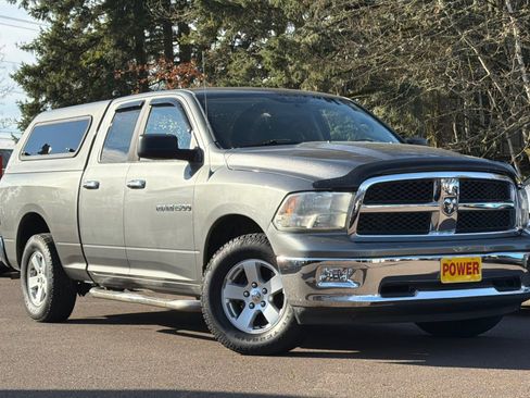 Used 2012 RAM 1500 Classic SLT image 2