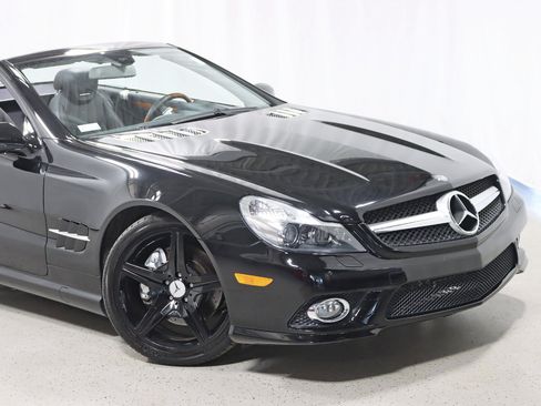 Used 2009 Mercedes-Benz SL 550 image 3