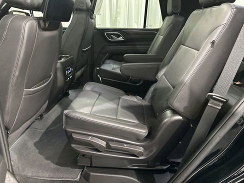 Used 2024 Chevrolet Tahoe Z71 w/ Luxury Package image 11