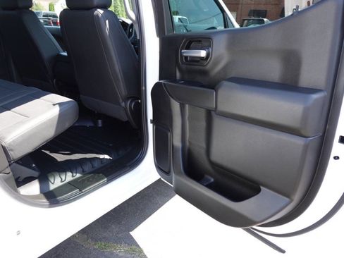 Used 2024 Chevrolet Silverado 1500 W/T w/ WT Value Package AWD/4WD image 26