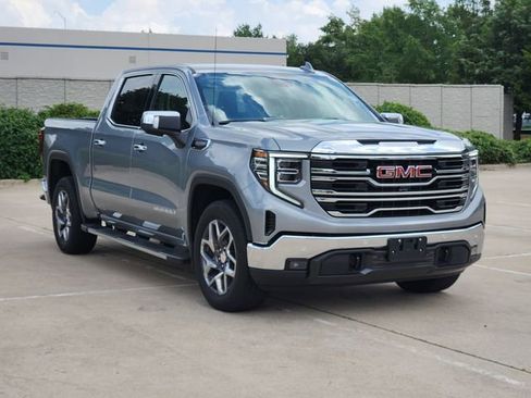 Used 2024 GMC Sierra 1500 SLT RWD image 3