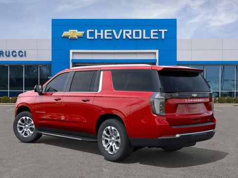 New 2026 Chevrolet Suburban LT AWD/4WD image 3