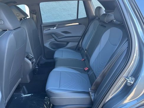 New 2026 Volkswagen Tiguan SE R-Line AWD/4WD image 22