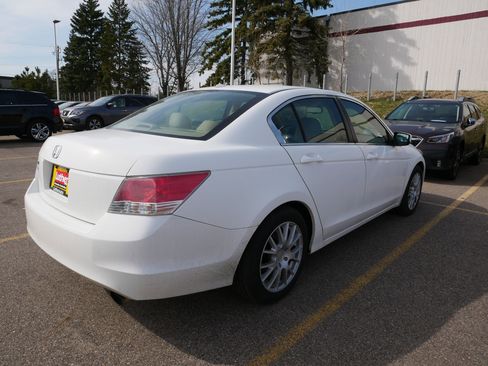 Used 2010 Honda Accord EX-L image 4