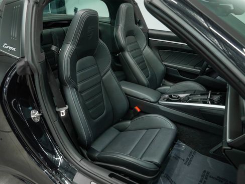 Used 2024 Porsche 911 Targa 4 w/ Sport Package AWD/4WD image 23