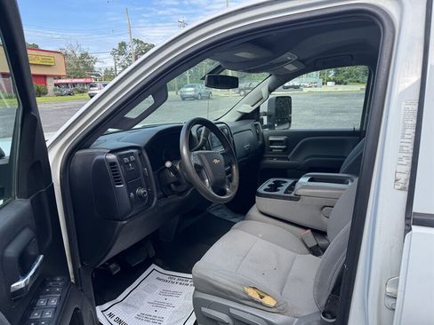 Used 2019 Chevrolet Silverado 2500 W/T w/ WT Convenience Package RWD image 9