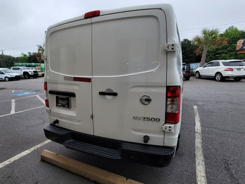 Used 2020 Nissan NV 2500 SV w/ Navigation Package RWD image 10