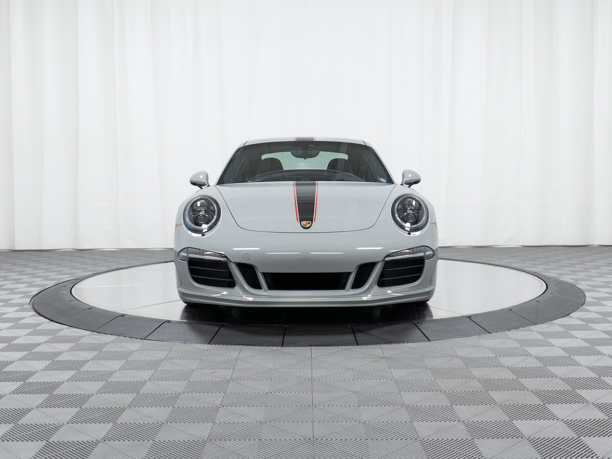 Certified 2016 Porsche 911 Carrera GTS RWD image 10