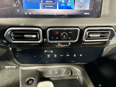 New 2026 Nissan Sentra SV image 16