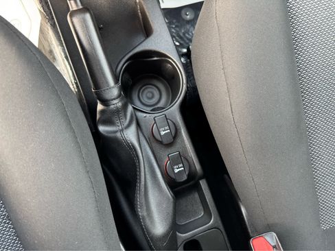 Used 2017 RAM ProMaster City Tradesman w/ Rear Back-up Camera Group image 25