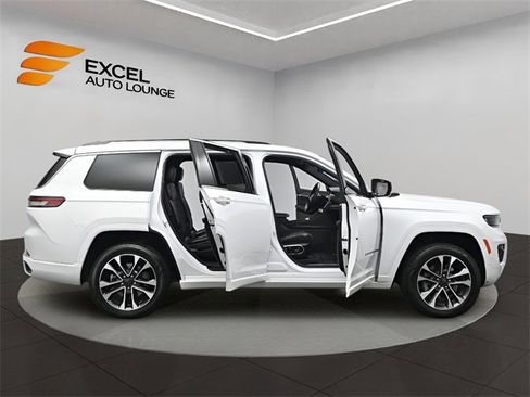 Used 2021 Jeep Grand Cherokee L Overland w/ Advanced Protech Group III image 56