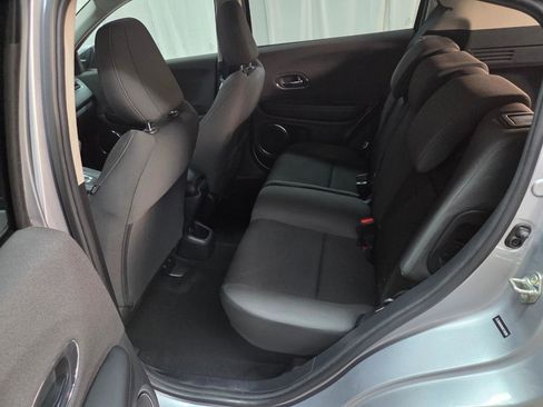 Used 2019 Honda HR-V EX image 16