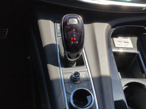 Used 2023 Cadillac Escalade V w/ LPO, ONYX Package image 26