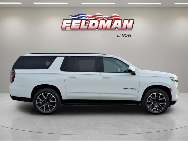 Used 2023 Chevrolet Suburban RST AWD/4WD image 7