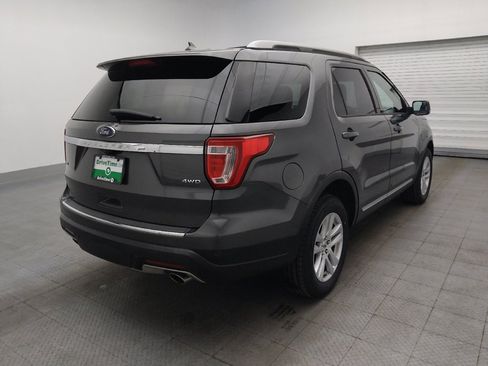 Used 2018 Ford Explorer XLT w/ Equipment Group 202A AWD/4WD image 9