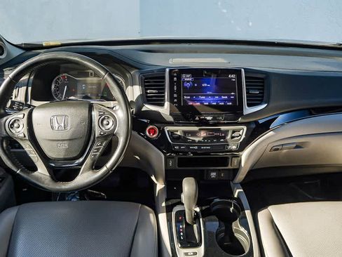 Used 2018 Honda Ridgeline RTL-E image 12