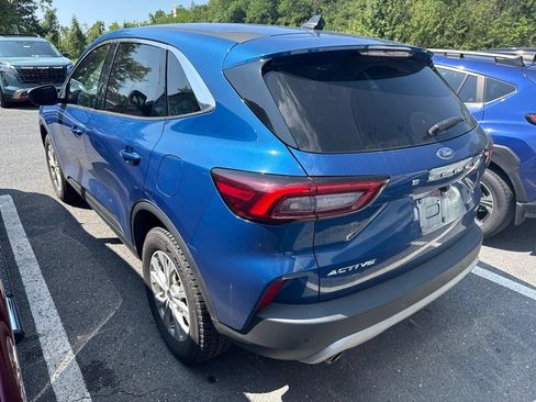 Used 2023 Ford Escape Active w/ Tech Pack #1 AWD/4WD image 3